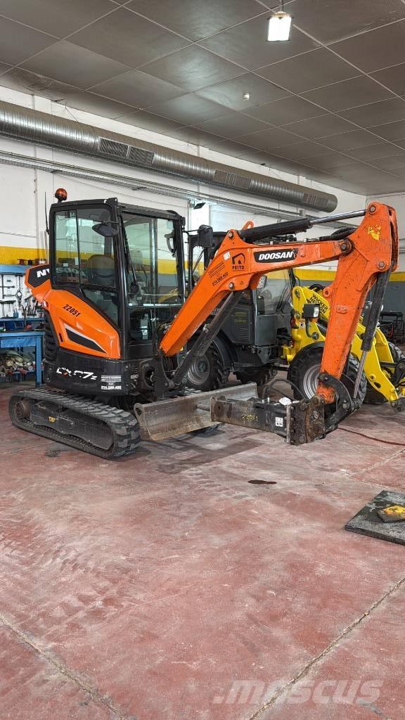 Doosan DX 27 Z Mini ekskavatörler, 7 tona dek