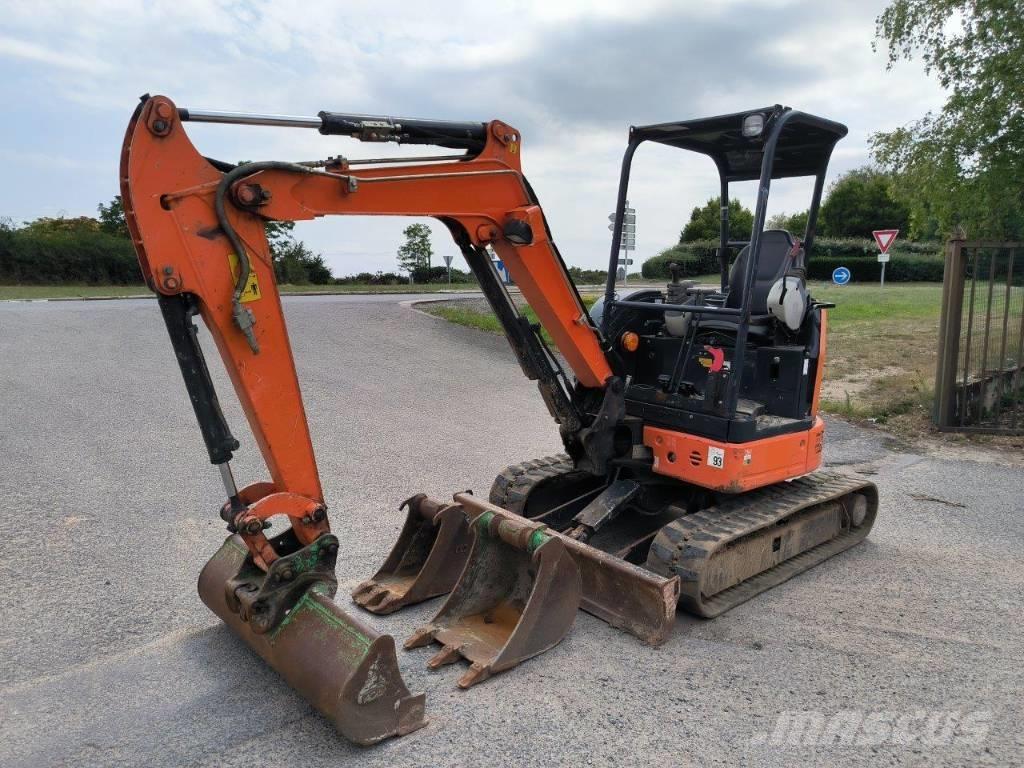 Hitachi ZX 26 U-5A Mini ekskavatörler, 7 tona dek