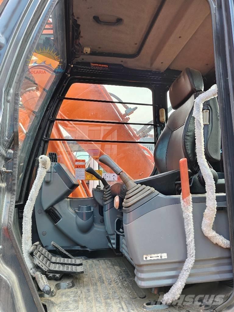 Hitachi ZX 200 Paletli ekskavatörler