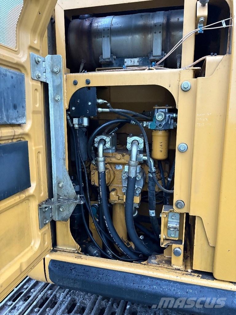 CAT 320ERR Paletli ekskavatörler