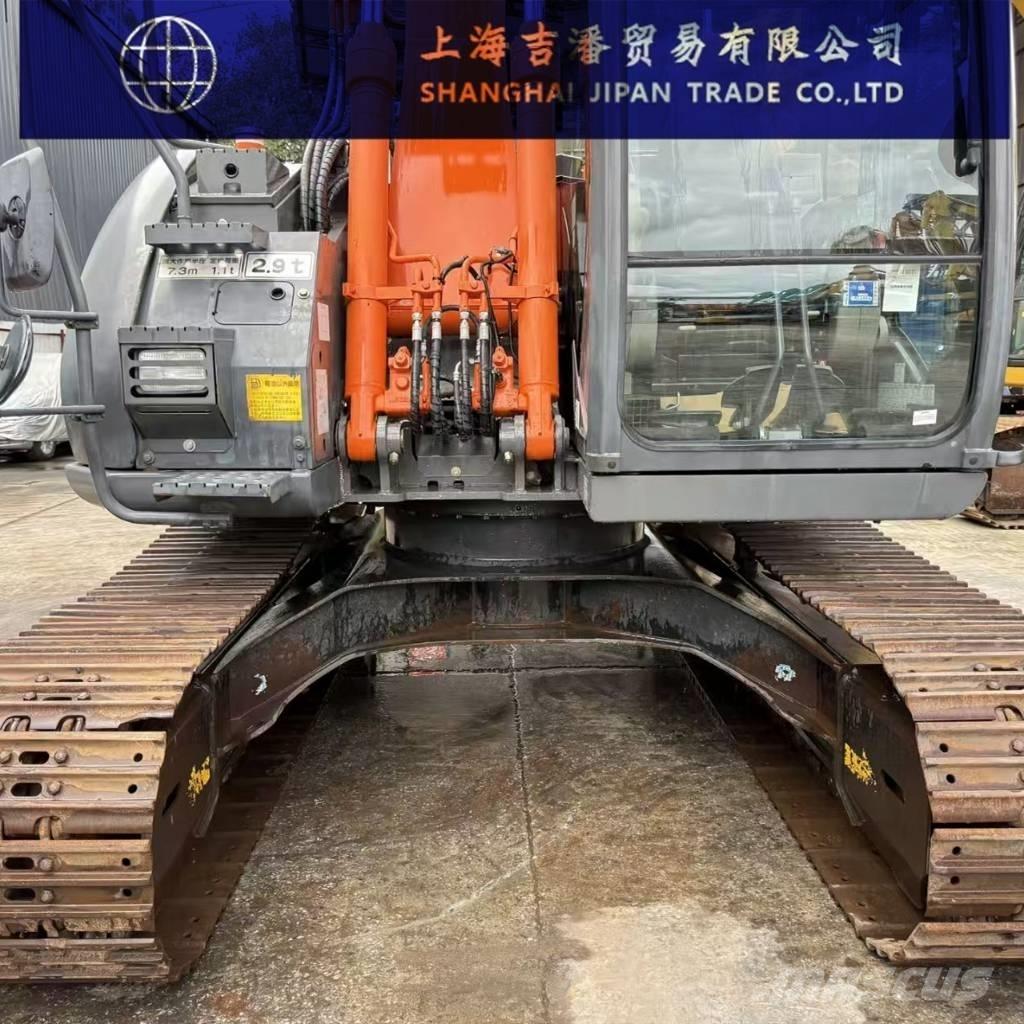 Hitachi ZX 135 Paletli ekskavatörler