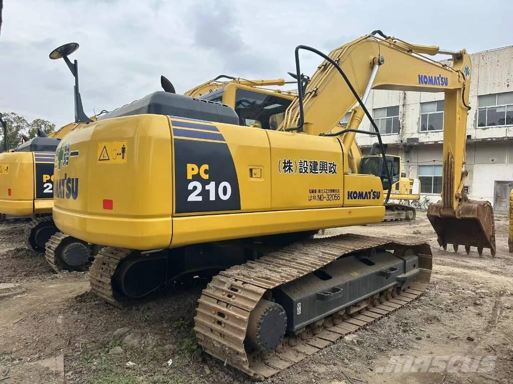 Komatsu PC 210 LC Paletli ekskavatörler