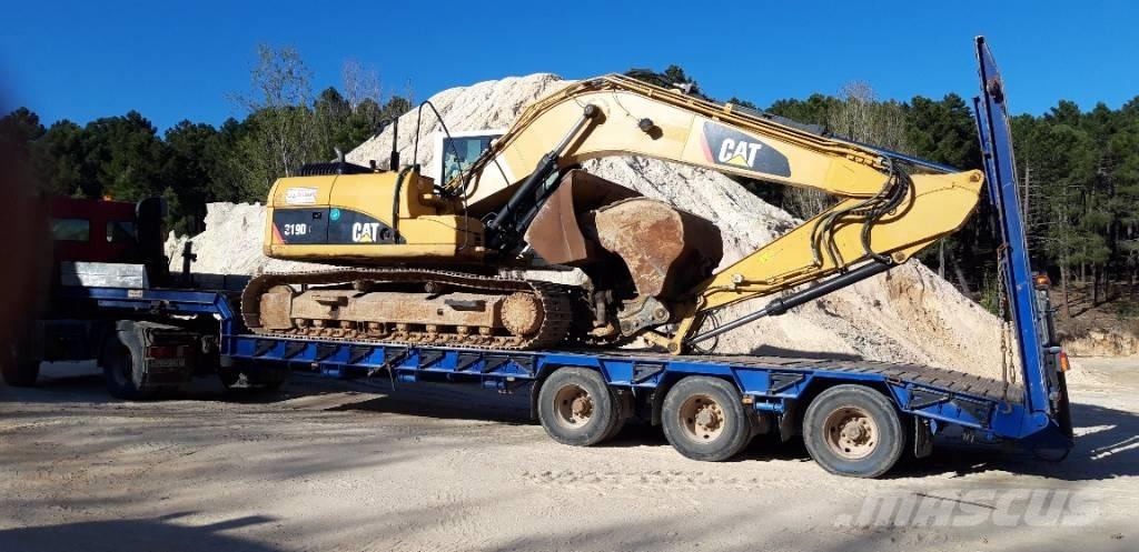CAT 319 D LN Paletli ekskavatörler