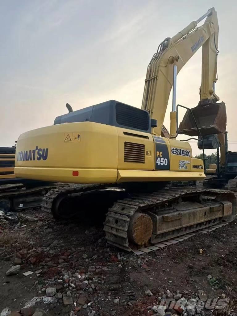 Komatsu 450-8 Paletli ekskavatörler