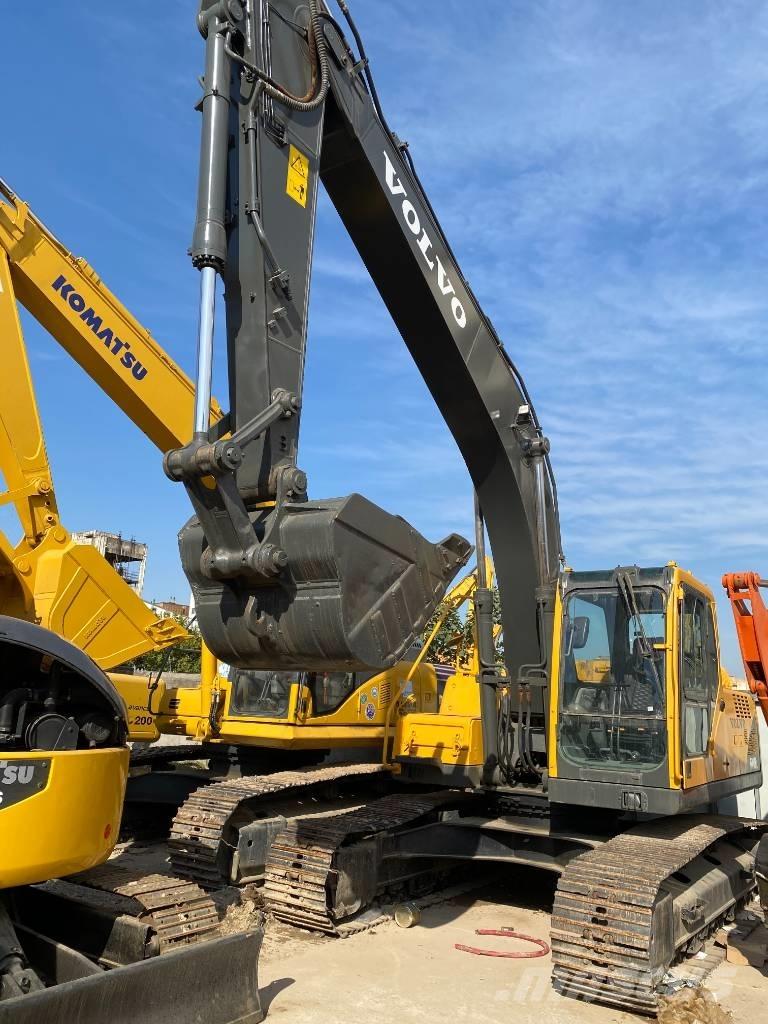Volvo EC 210 B LC Paletli ekskavatörler