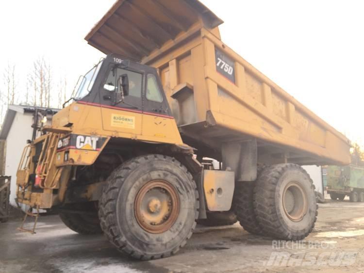 CAT 775 D Yol disi kaya kamyonu