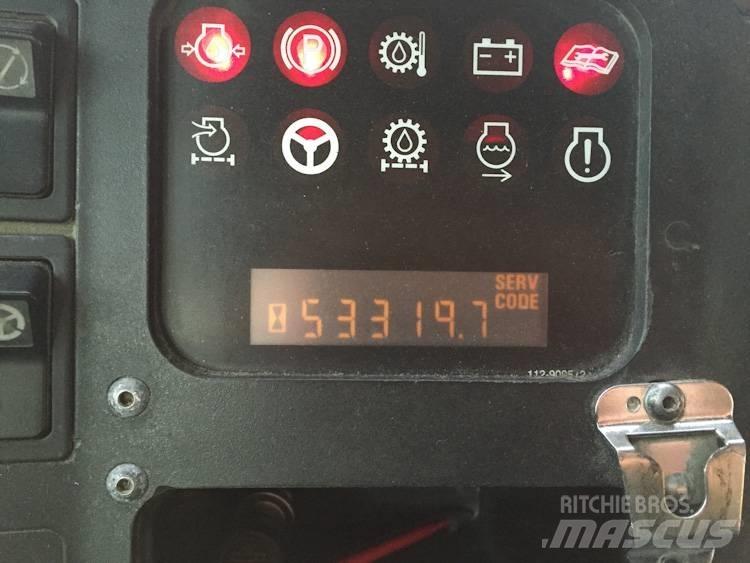 CAT 775 D Yol disi kaya kamyonu