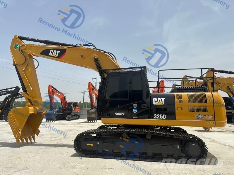 CAT 325 D Paletli ekskavatörler