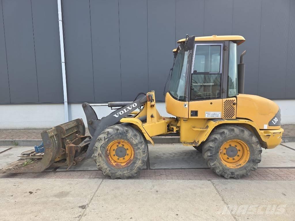 Volvo L 30 B Tekerlekli yükleyiciler