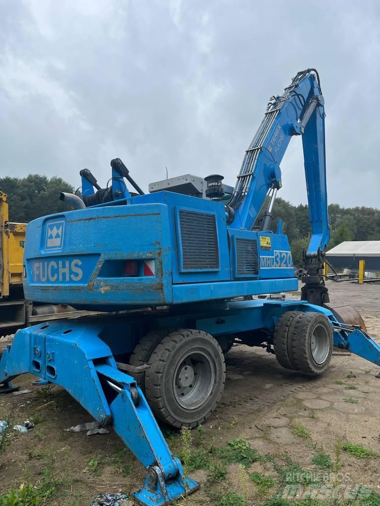 Fuchs MHL 320 Lastik tekerli ekskavatörler