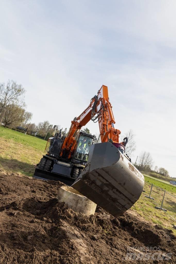 Hitachi ZX 150 W-7 Lastik tekerli ekskavatörler