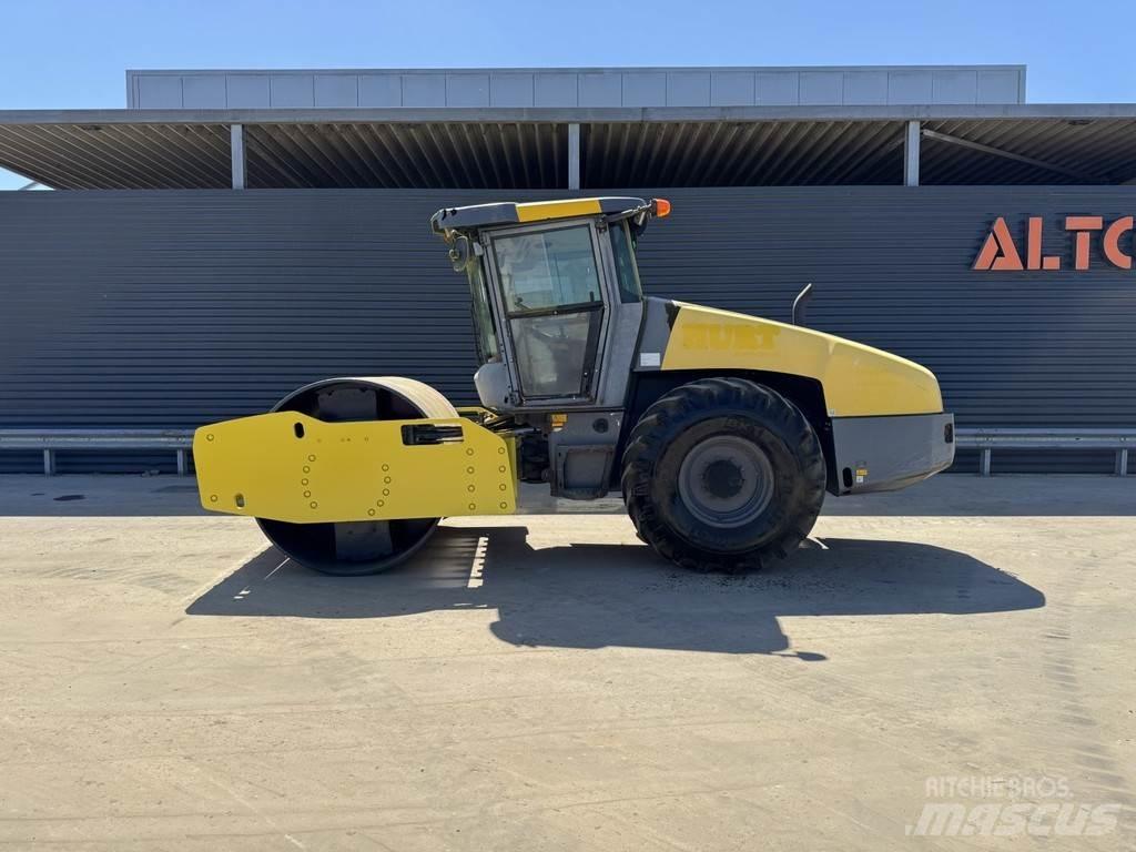 Dynapac CA3500D Tek tamburlu silindirler