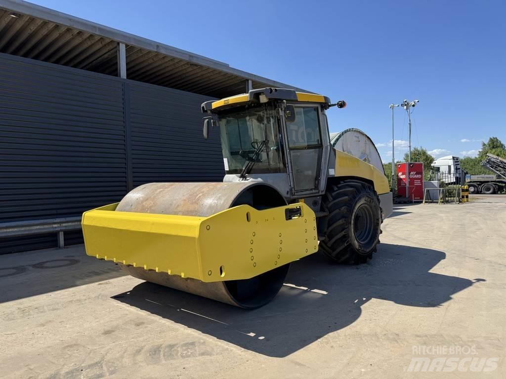 Dynapac CA3500D Tek tamburlu silindirler