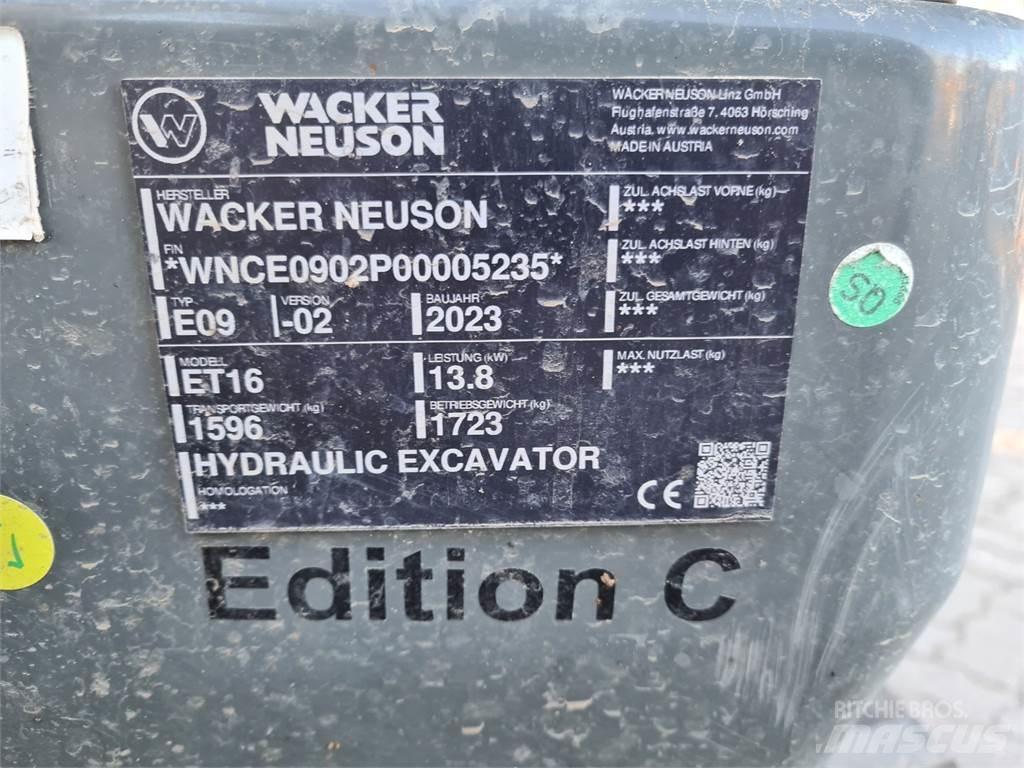 Wacker Neuson ET16 Paletli ekskavatörler