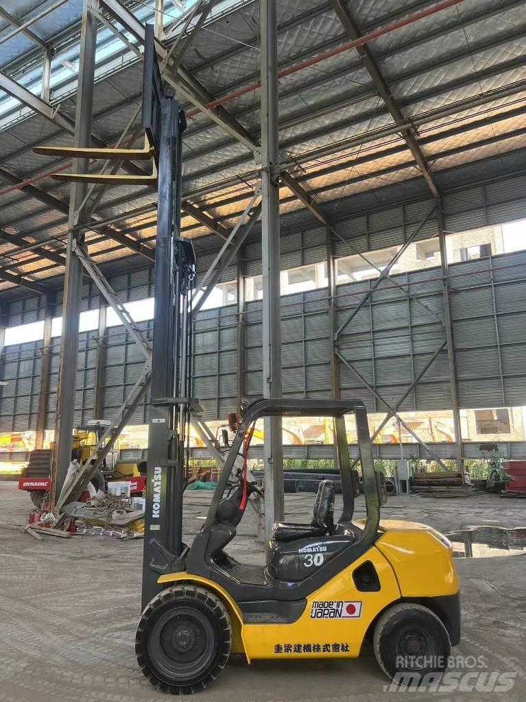 Komatsu FD 30 T-17 Dizel forkliftler