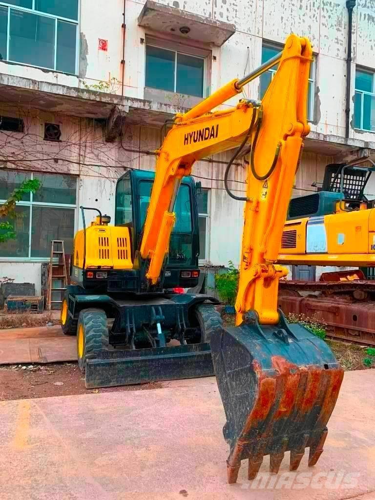 Hyundai Robex 60 W-7 Lastik tekerli ekskavatörler