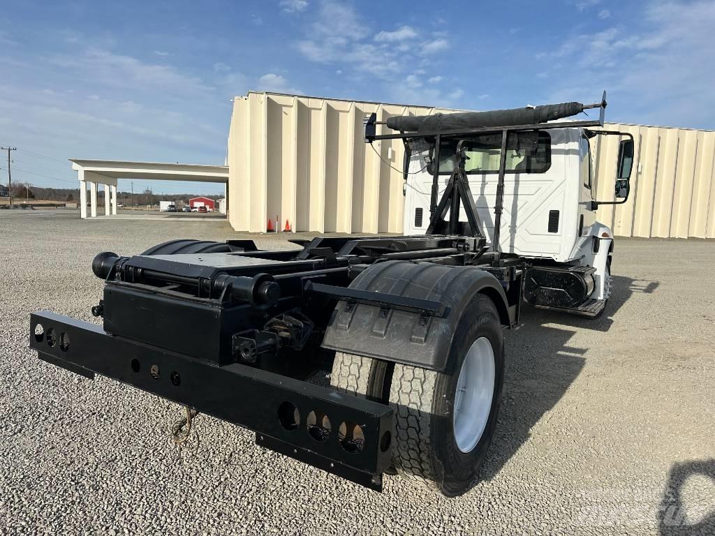 International 4400 Atik kamyonlari