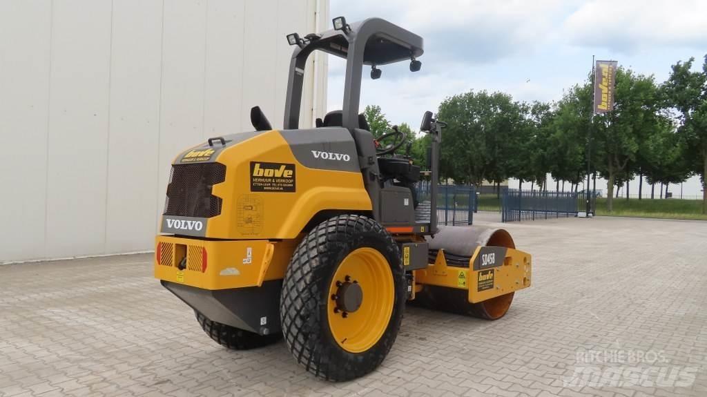 Volvo SD45B Tek tamburlu silindirler