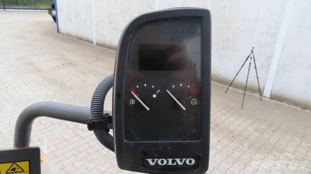 Volvo SD45B Tek tamburlu silindirler