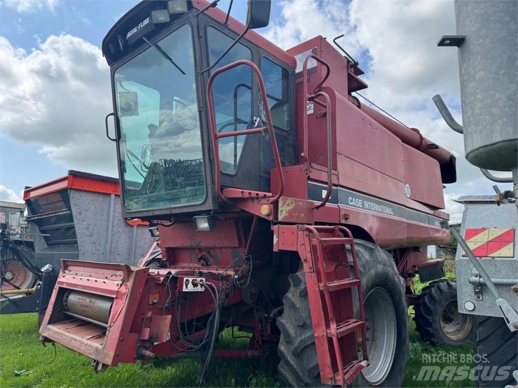 Case IH 1680 Axial Biçerdöverler