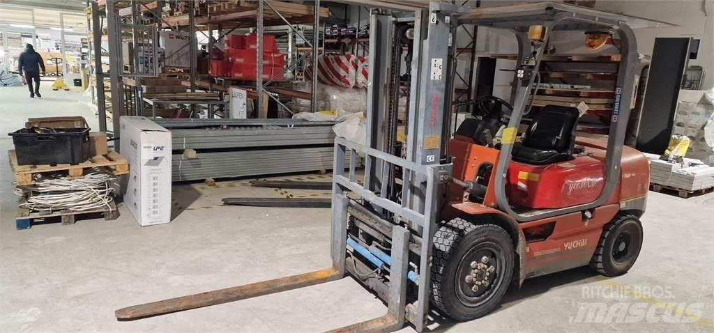 Yuchai YCC30CD Dizel forkliftler