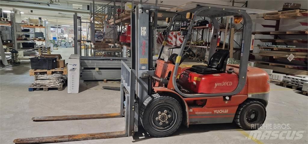 Yuchai YCC30CD Dizel forkliftler