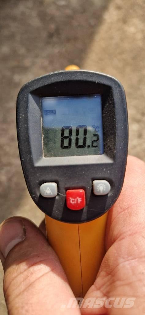 CAT AP300 Asfalt sericiler