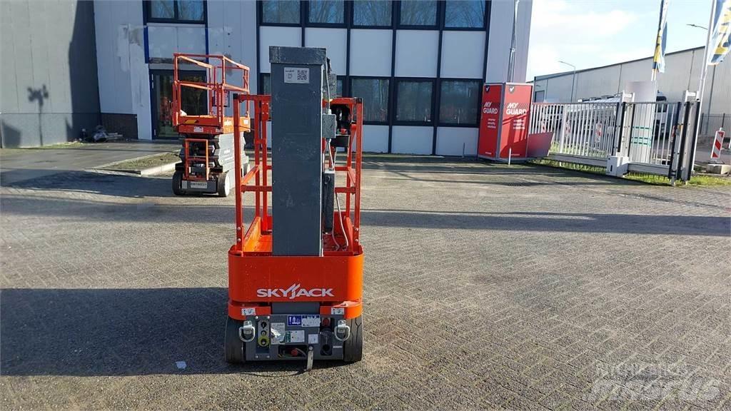 SkyJack SJ16 Diger lift ve platformlar