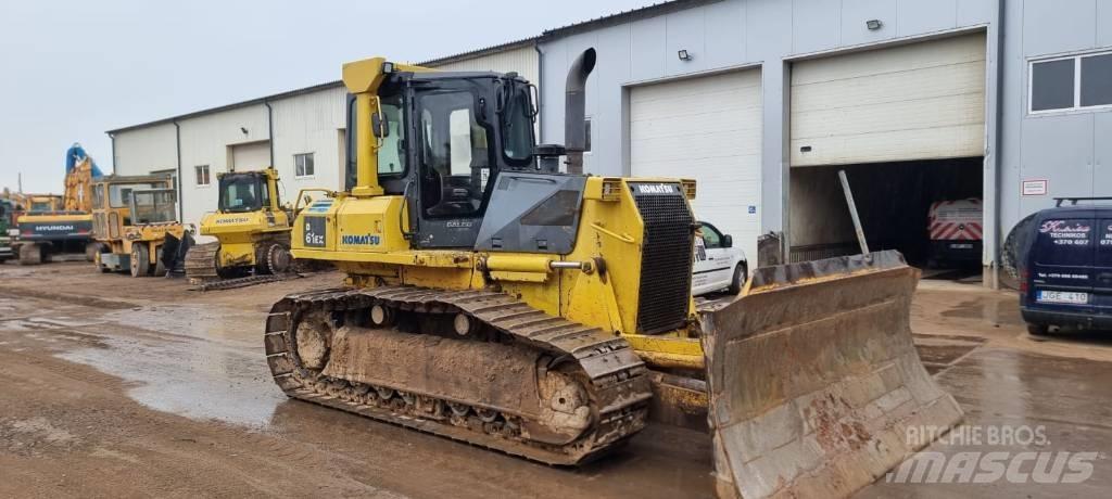 Komatsu D 61 EX-15 Paletli dozerler