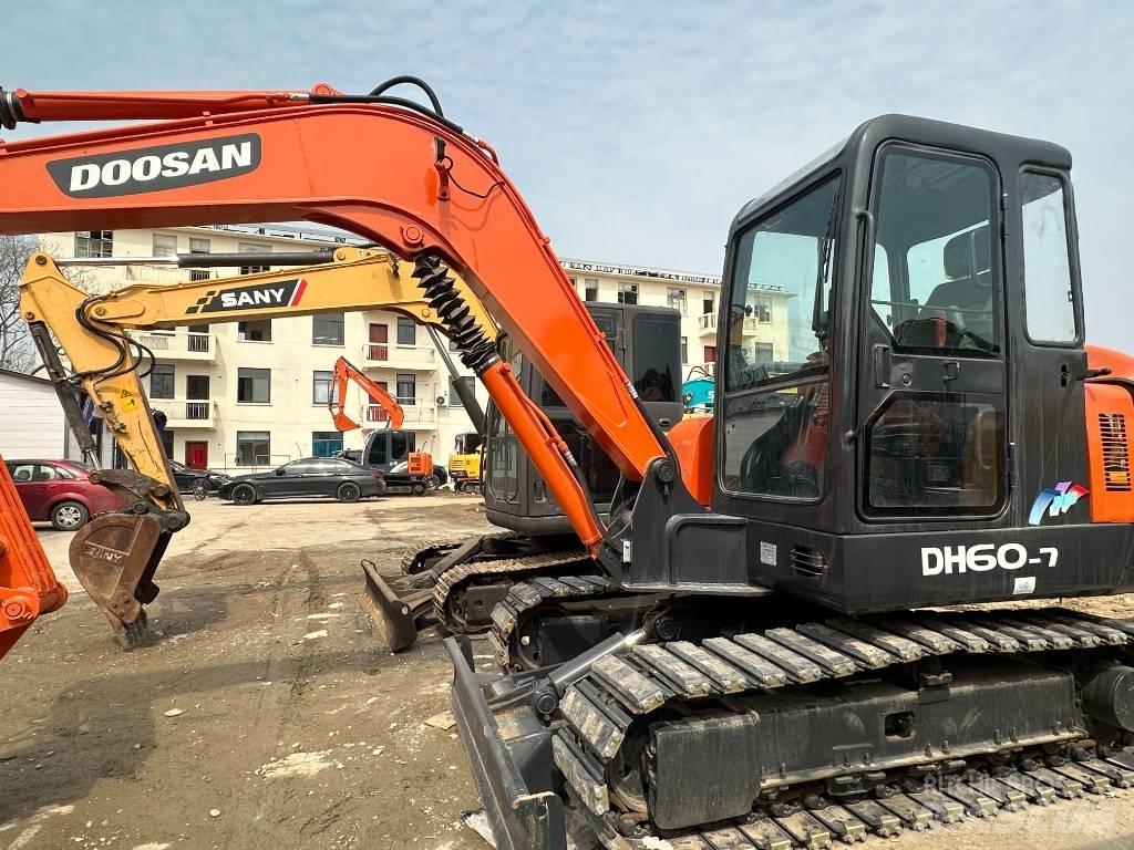 Doosan DH 60 Mini ekskavatörler, 7 tona dek