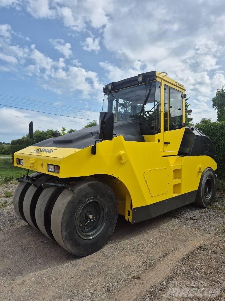 Bomag BW 24 R H Pnömatik lastikli silindirler