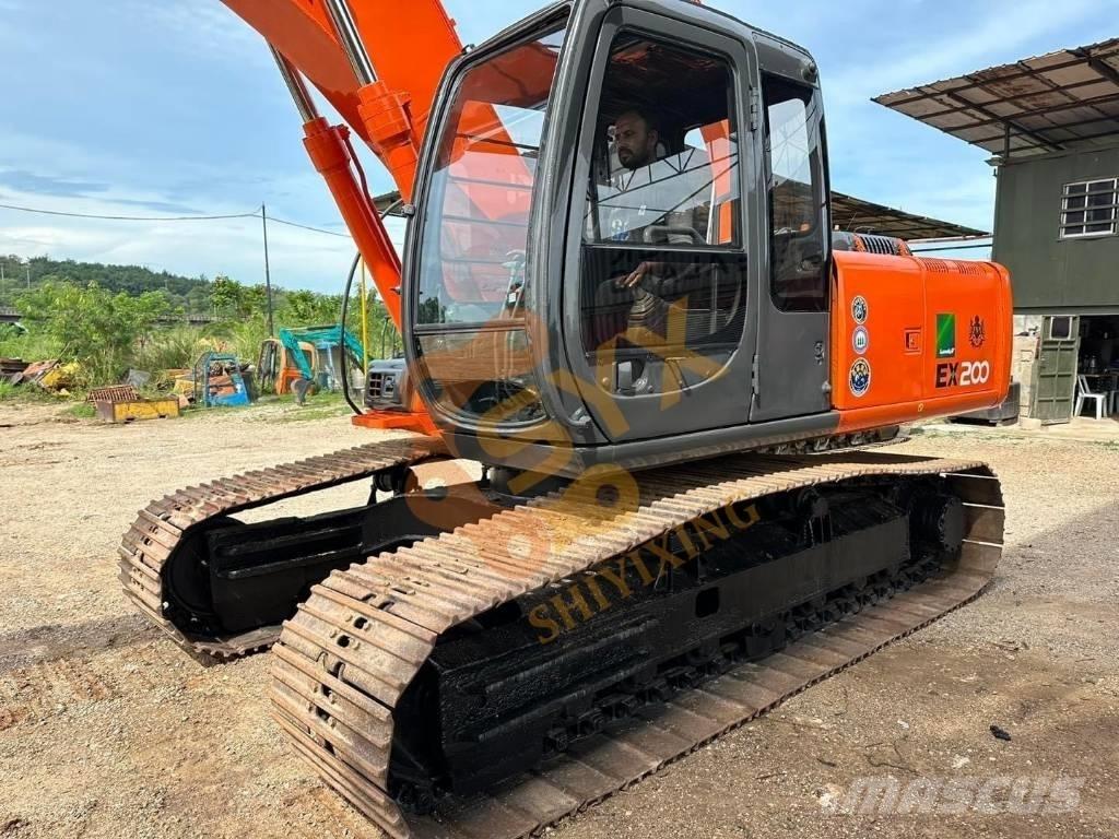 Hitachi EX 200-5 Paletli ekskavatörler