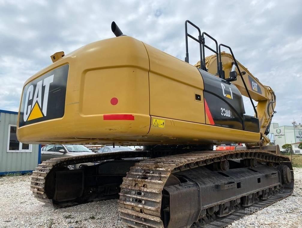 CAT 330D2L Paletli ekskavatörler