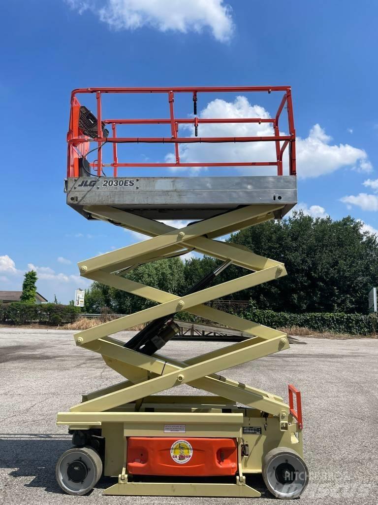 JLG 2030 ES Makasli platformlar