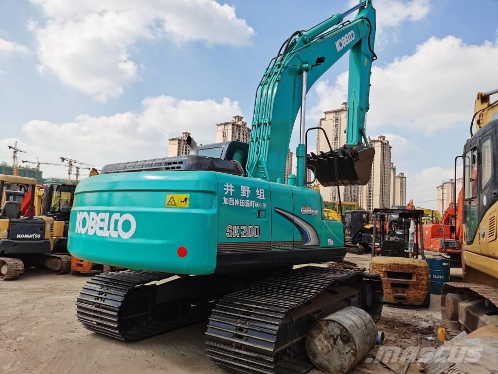 Kobelco SK 200 Paletli ekskavatörler