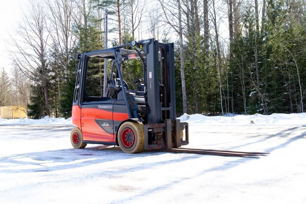 Linde E50 Elektrikli forkliftler