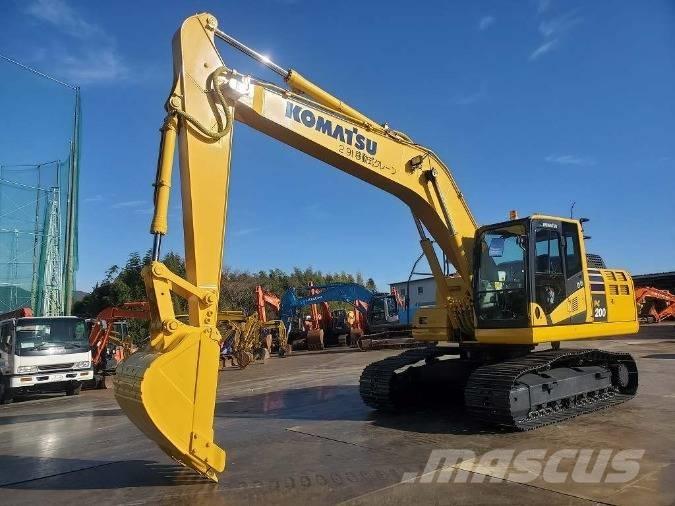 Komatsu PC 200 Paletli ekskavatörler