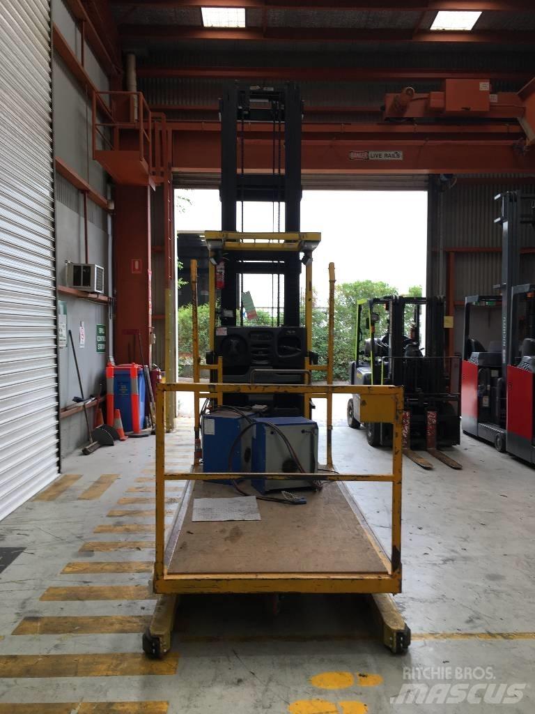 Hyster R30XMF2 Yüksek seviye siparis toplayici