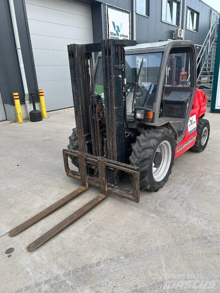 Manitou MH 25.4 Arazi tipi forklift
