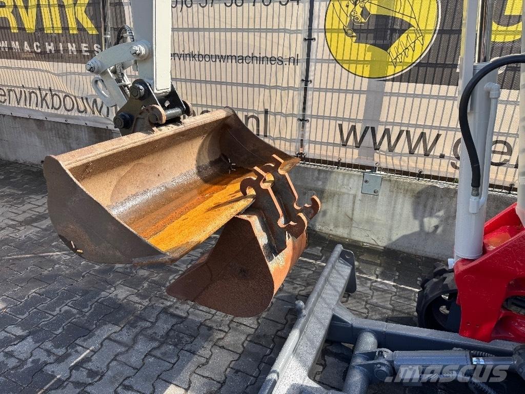 Takeuchi TB125 Mini ekskavatörler, 7 tona dek