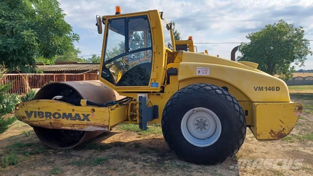 JCB VM 146 Tek tamburlu silindirler