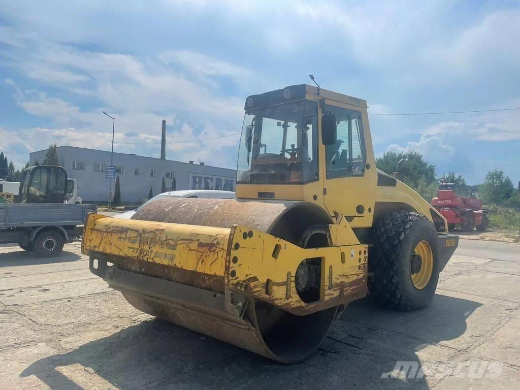 Bomag BW213 DH-4 Tek tamburlu silindirler