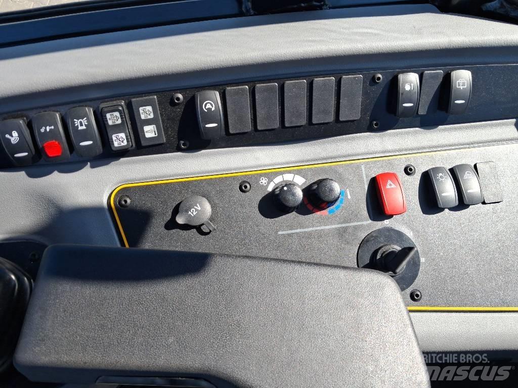 JCB 409 Tekerlekli yükleyiciler