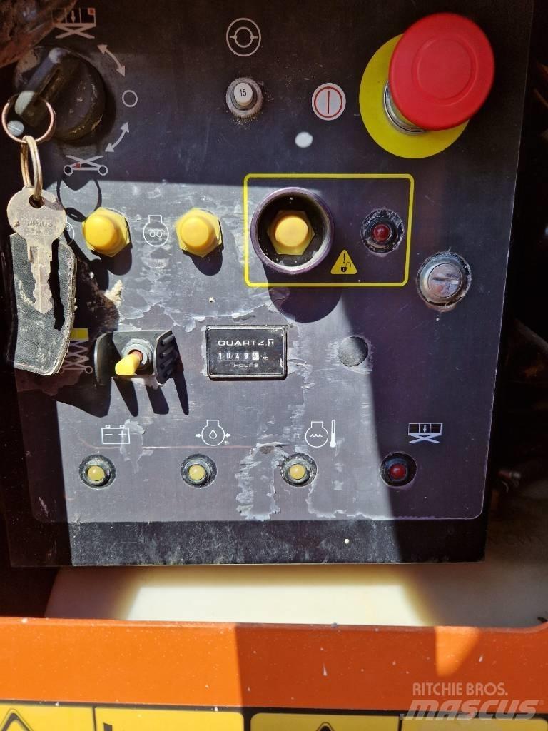 JLG 530 LRT Makasli platformlar