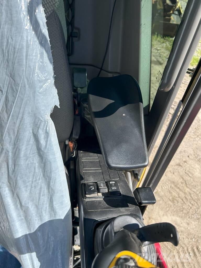 Volvo ECR 355 EL Paletli ekskavatörler