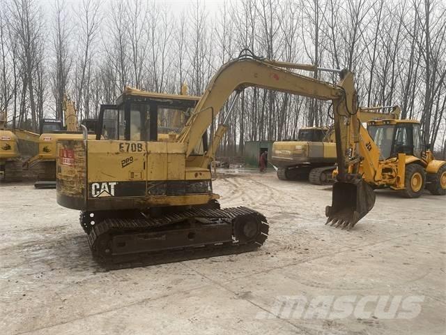 CAT E70B Paletli ekskavatörler