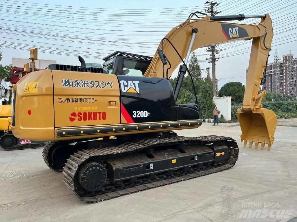 CAT 320 D Paletli ekskavatörler