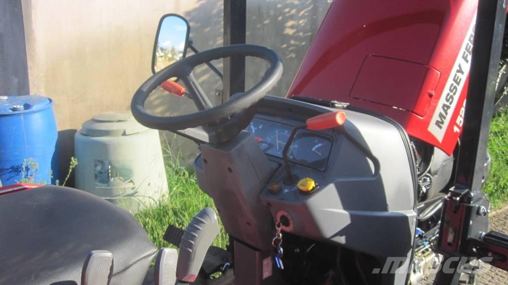 Massey Ferguson 1529 Traktörler