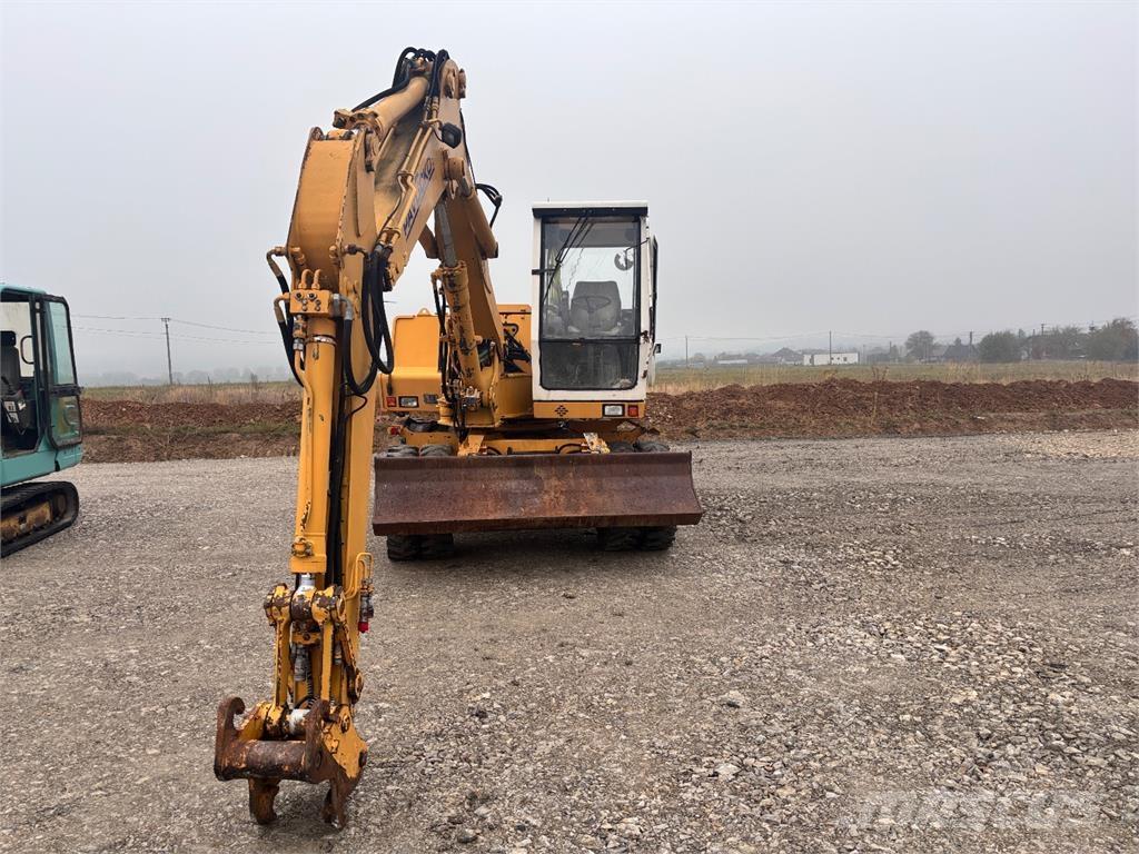 Liebherr A 310 B Diger