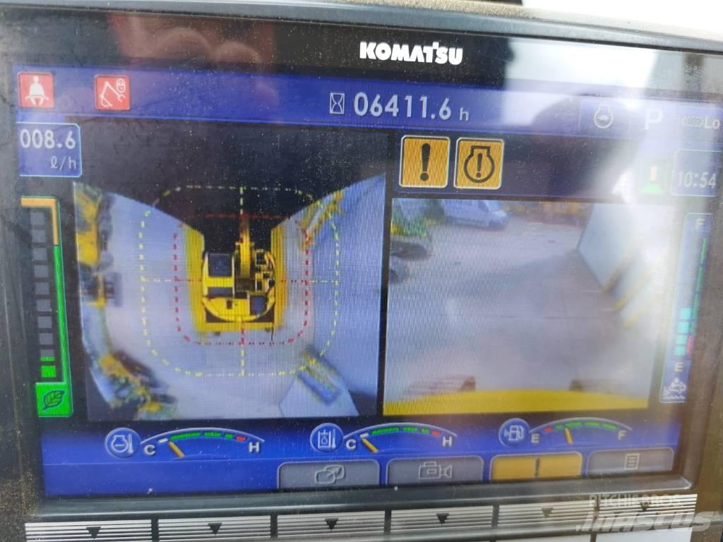 Komatsu PC228USLC-11 Paletli ekskavatörler